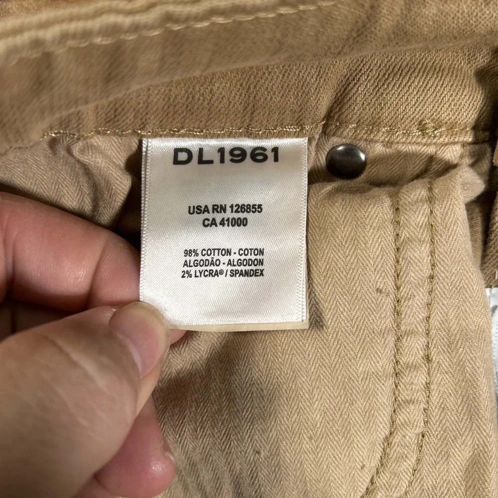 NWT DL1961 Jeans Men's 32x32 Khaki Avery Relaxed Straight DL Performance Stretch